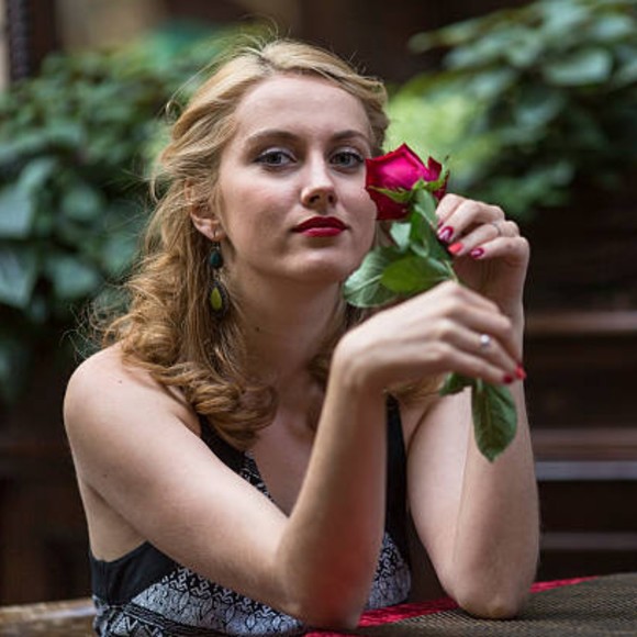 Meet your Posher, Sparrow - Picture 1 of 1